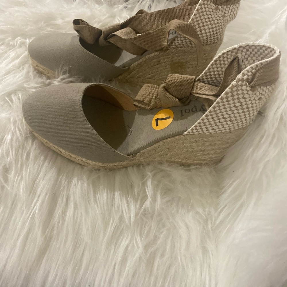 Brand new sandals